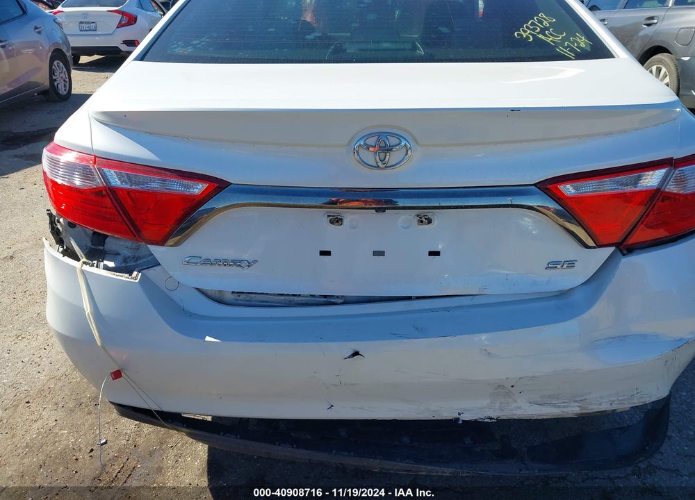 2015 TOYOTA CAMRY SE VIN: 4T1BF1FK3FU084785