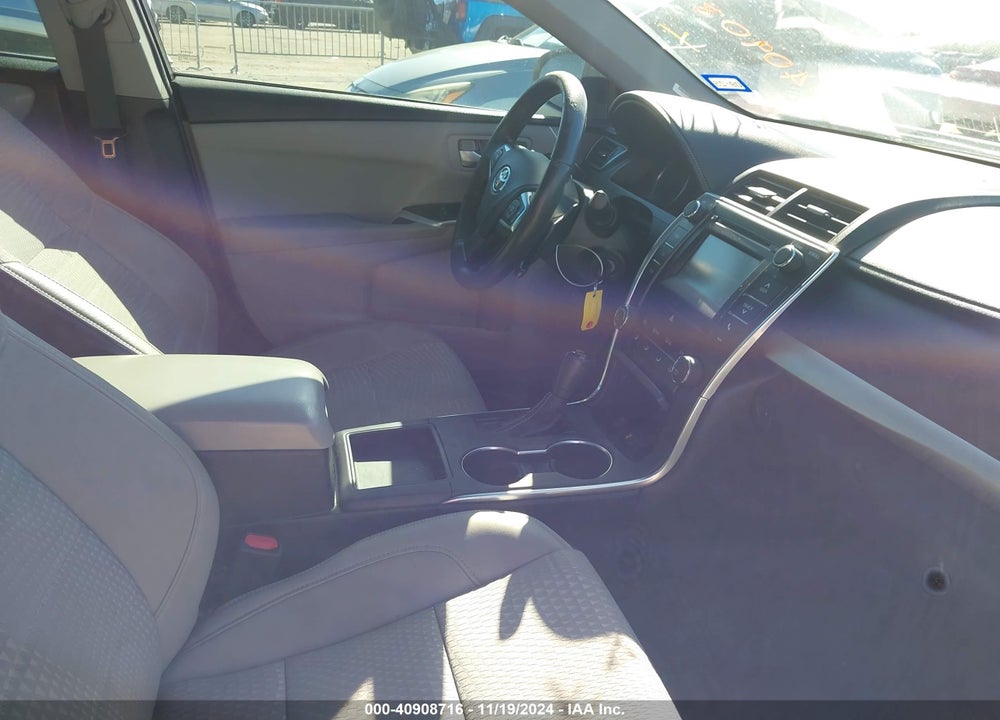 2015 TOYOTA CAMRY SE VIN: 4T1BF1FK3FU084785