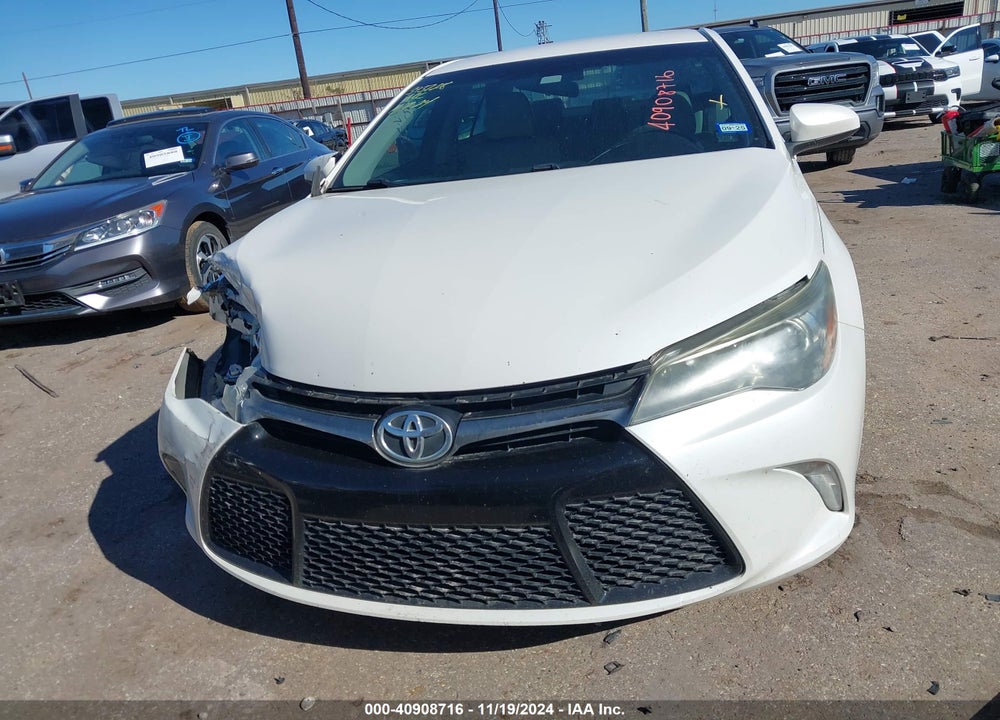 2015 TOYOTA CAMRY SE VIN: 4T1BF1FK3FU084785