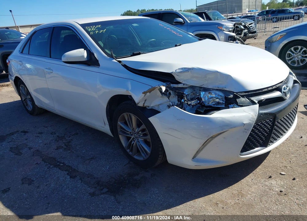 2015 TOYOTA CAMRY SE VIN: 4T1BF1FK3FU084785