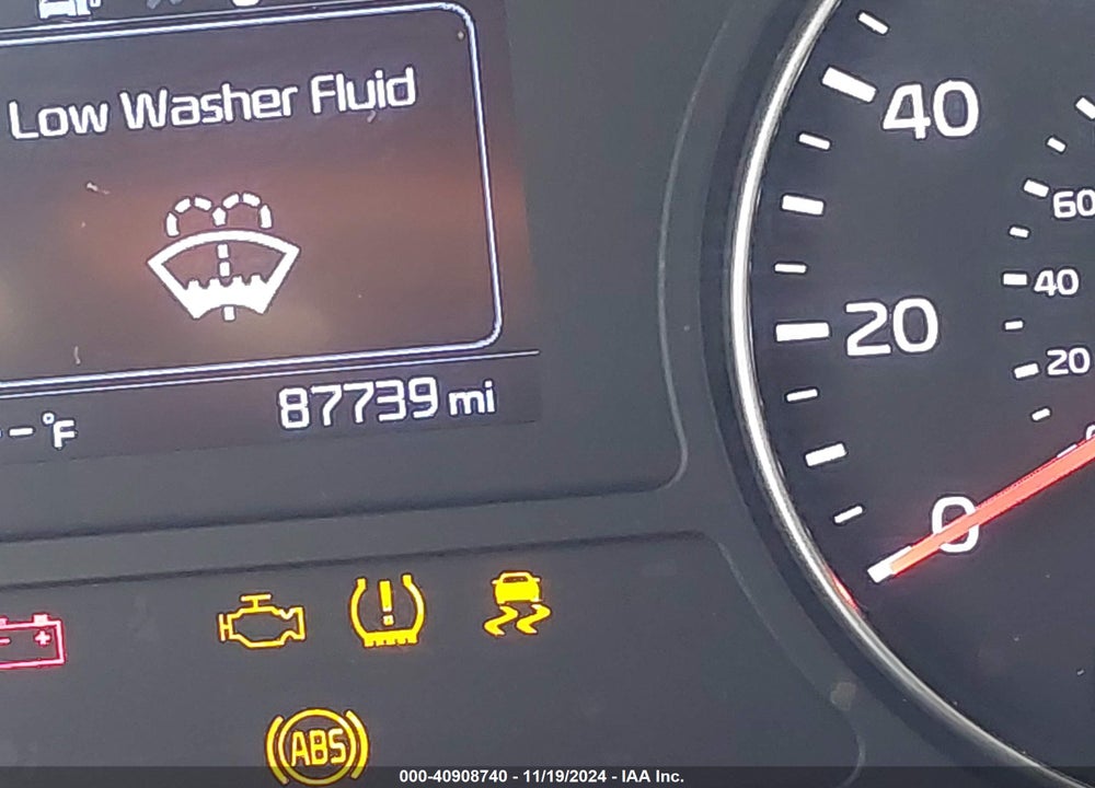 2018 KIA OPTIMA S VIN: 5XXGT4L33JG228237
