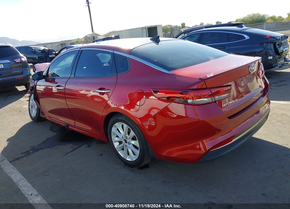 2018 KIA OPTIMA S VIN: 5XXGT4L33JG228237