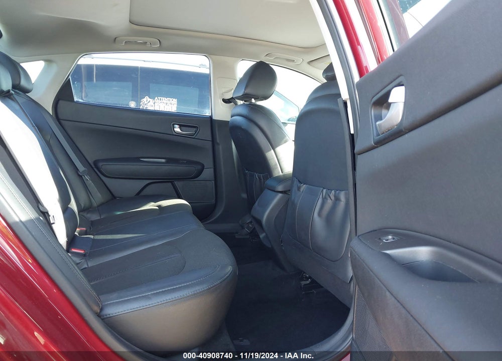 2018 KIA OPTIMA S VIN: 5XXGT4L33JG228237