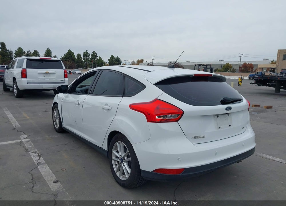 2016 FORD FOCUS SE VIN: 1FADP3K25GL320622