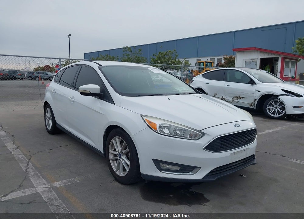 2016 FORD FOCUS SE VIN: 1FADP3K25GL320622