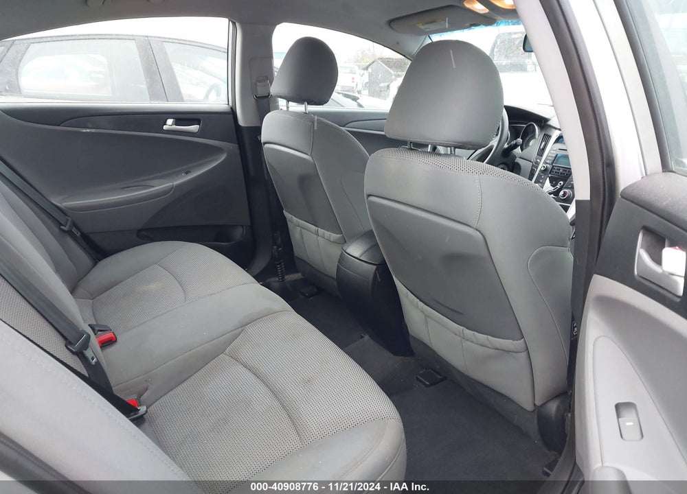 2013 HYUNDAI SONATA GLS VIN: 5NPEB4AC3DH787289