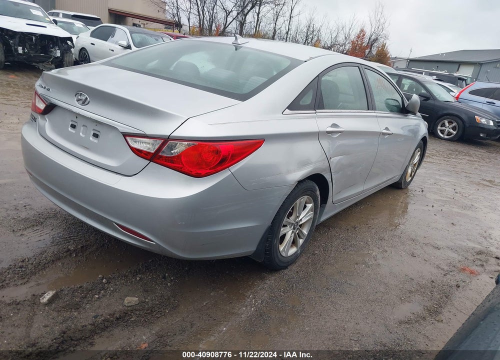 2013 HYUNDAI SONATA GLS VIN: 5NPEB4AC3DH787289