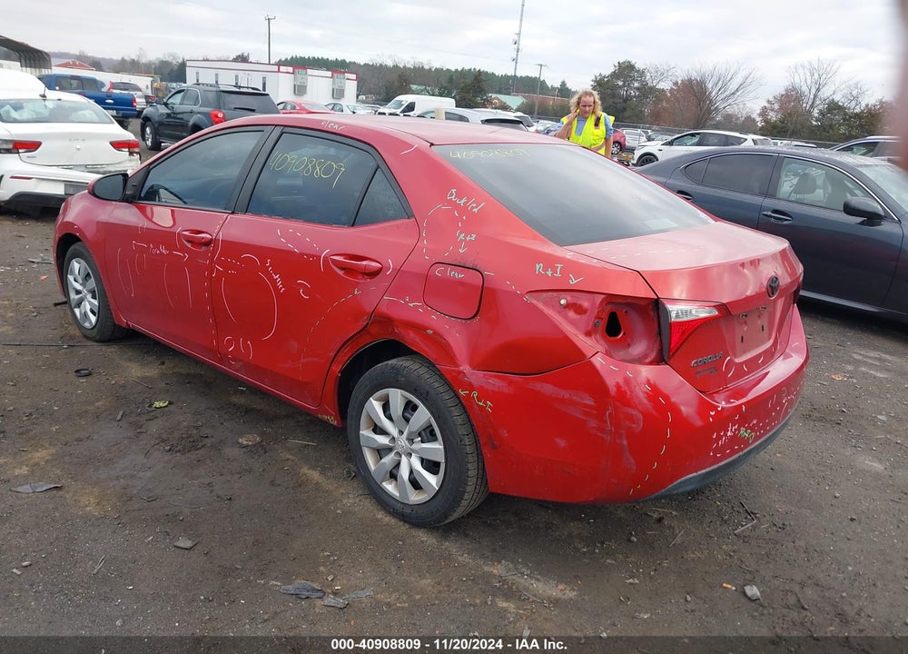 2015 TOYOTA COROLLA LE VIN: 5YFBURHE1FP282293