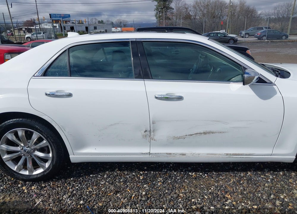 2019 CHRYSLER 300 VIN: 2C3CCAKGXKH577948