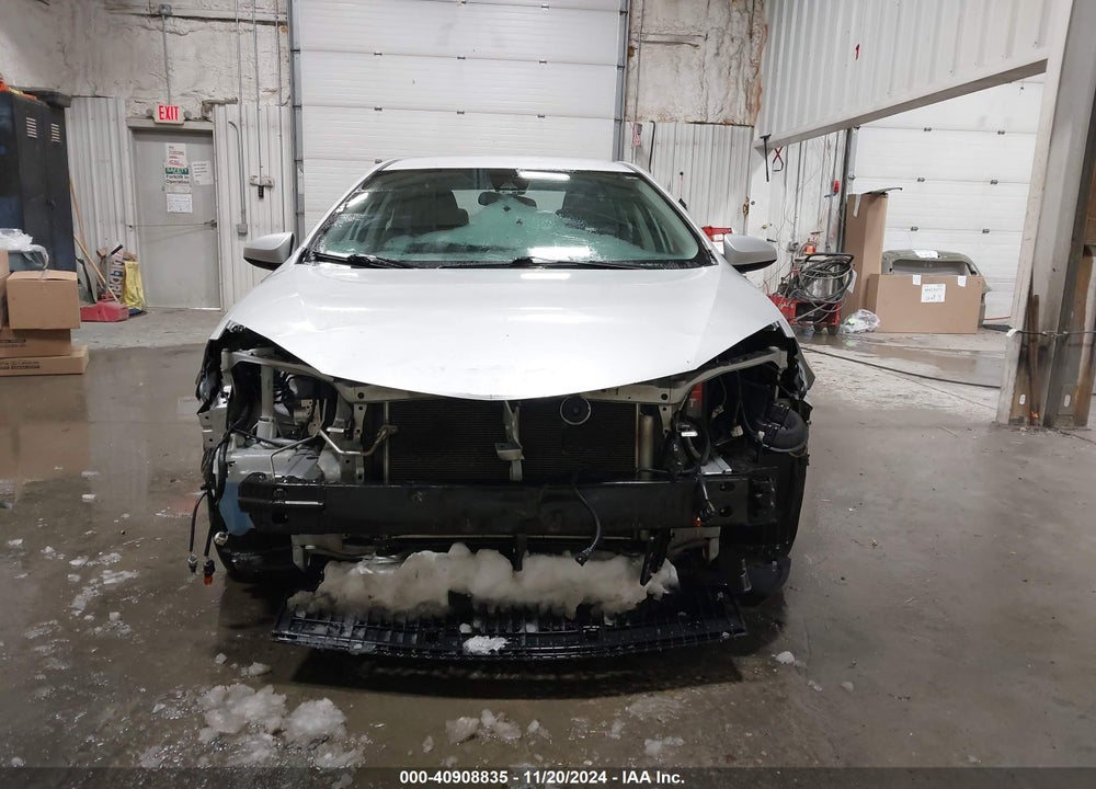 2019 TOYOTA COROLLA LE VIN: 2T1BURHE4KC138585