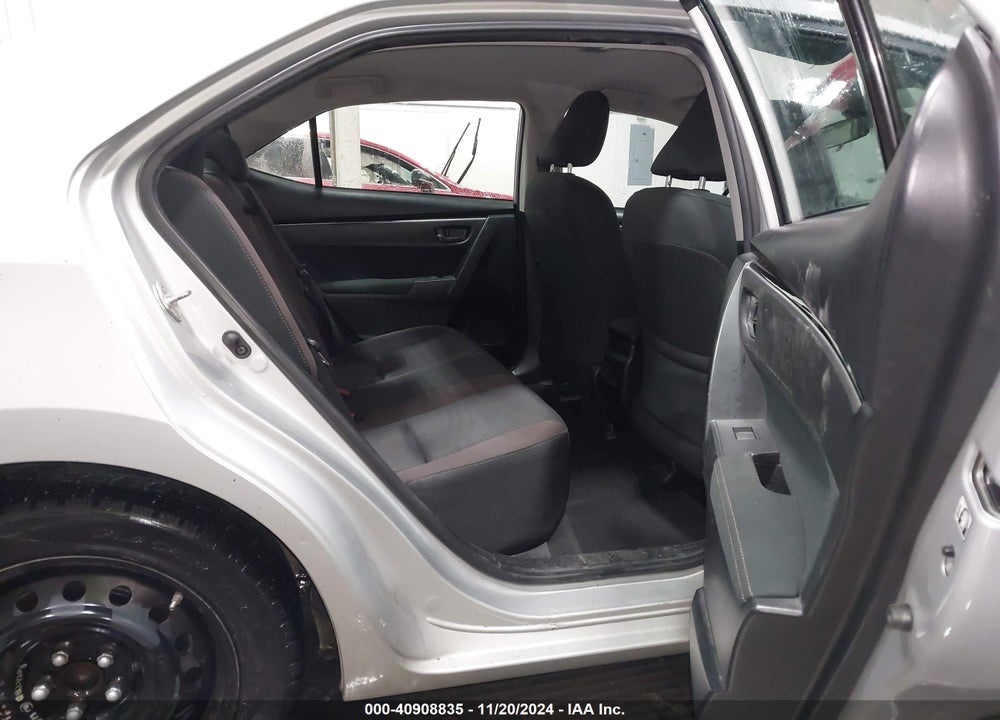 2019 TOYOTA COROLLA LE VIN: 2T1BURHE4KC138585