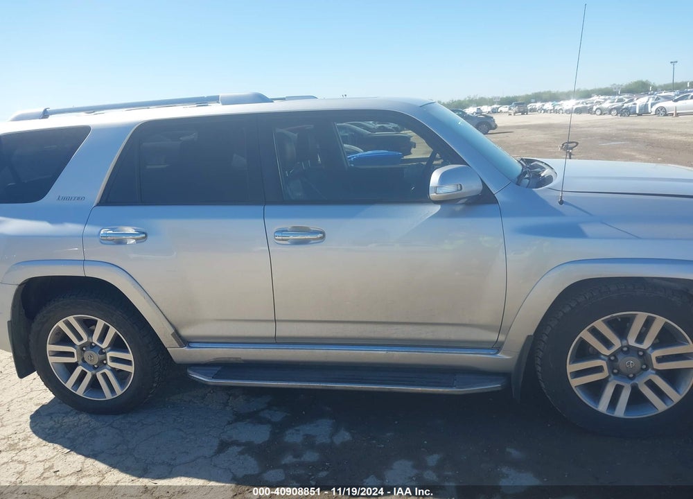 2011 TOYOTA 4RUNNER LIMITED V6 VIN: JTEZU5JR8B5031391