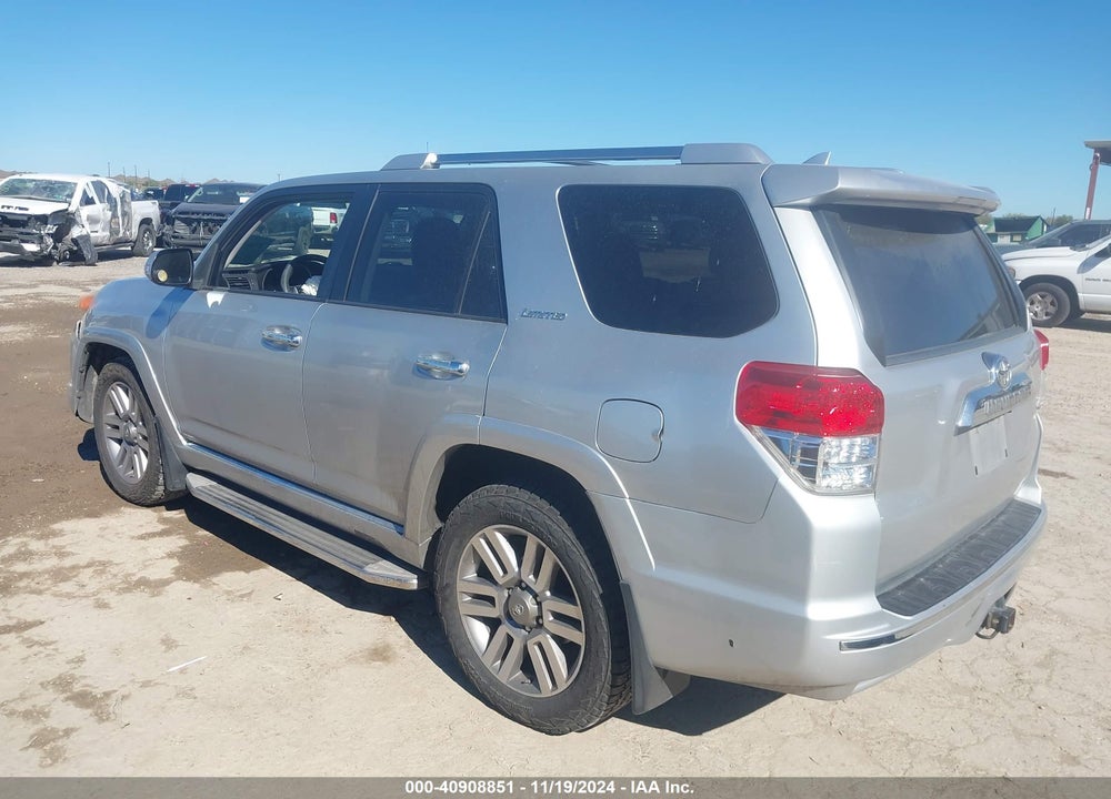 2011 TOYOTA 4RUNNER LIMITED V6 VIN: JTEZU5JR8B5031391