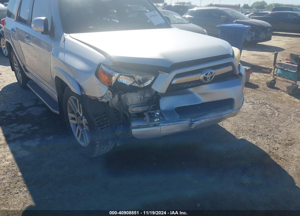 2011 TOYOTA 4RUNNER LIMITED V6 VIN: JTEZU5JR8B5031391