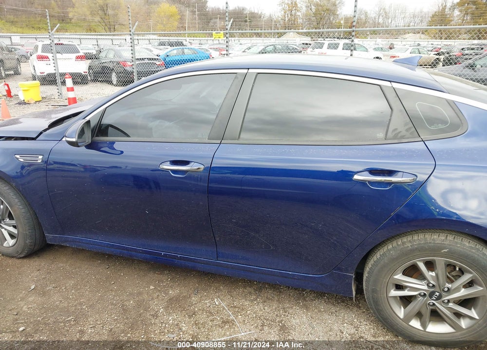 2019 KIA OPTIMA VIN: 5XXGT4L34KG374647