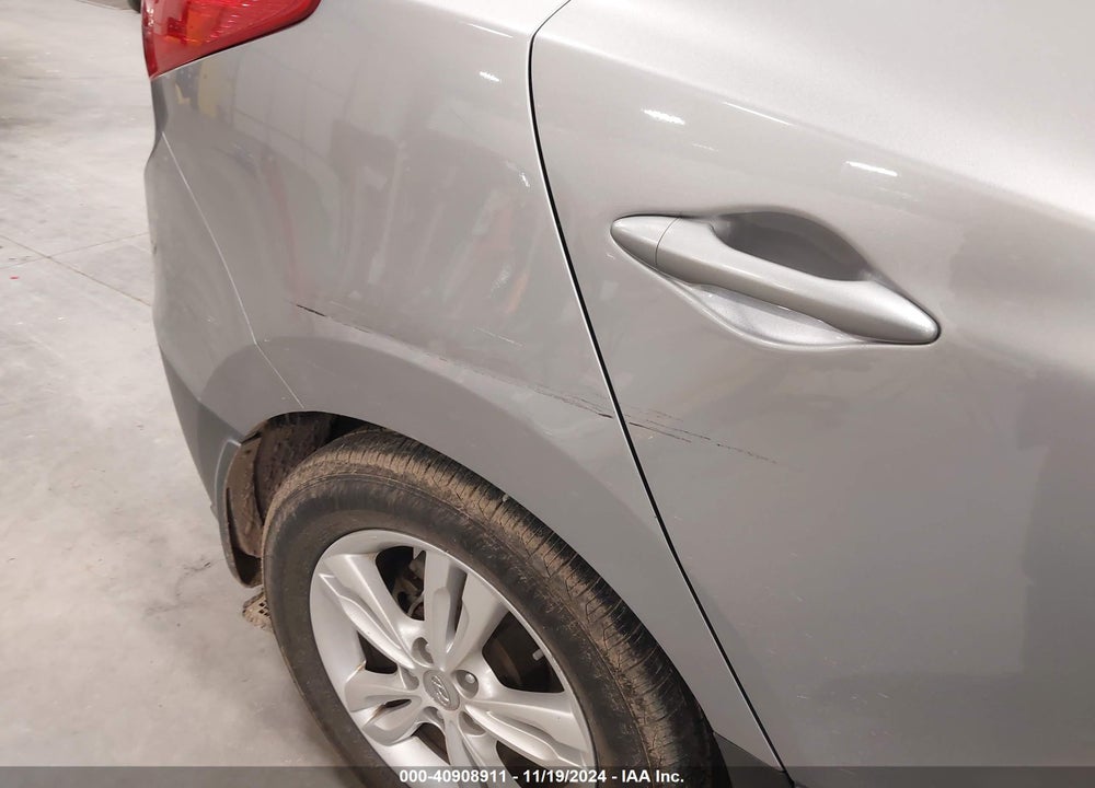 2011 HYUNDAI TUCSON GLS VIN: KM8JUCAC9BU158086