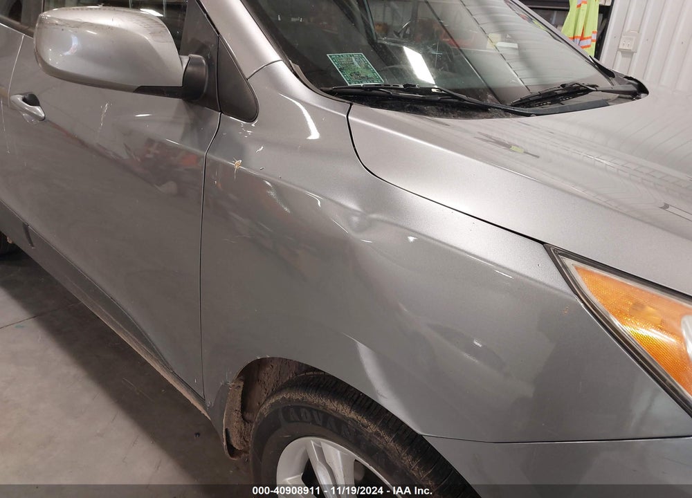 2011 HYUNDAI TUCSON GLS VIN: KM8JUCAC9BU158086