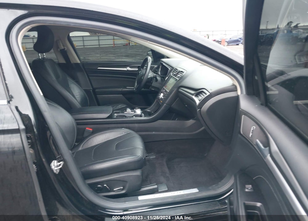 2017 FORD FUSION TITANIUM VIN: 3FA6P0D90HR158242