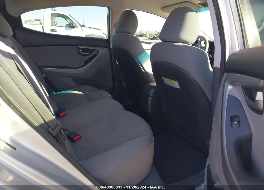 2014 HYUNDAI ELANTRA SE VIN: 5NPDH4AE1EH509620