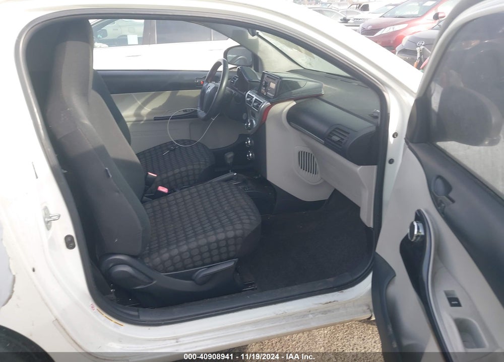 2012 SCION IQ VIN: JTNJJXB06CJ020111