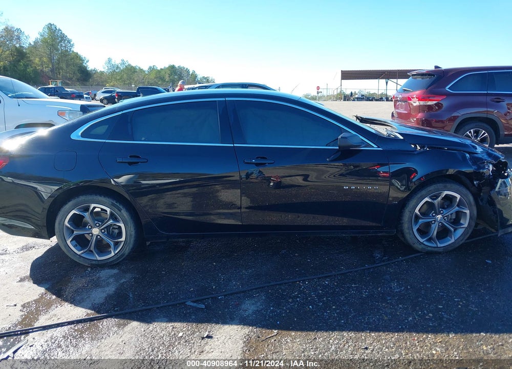 2019 CHEVROLET MALIBU RS VIN: 1G1ZG5ST8KF211303