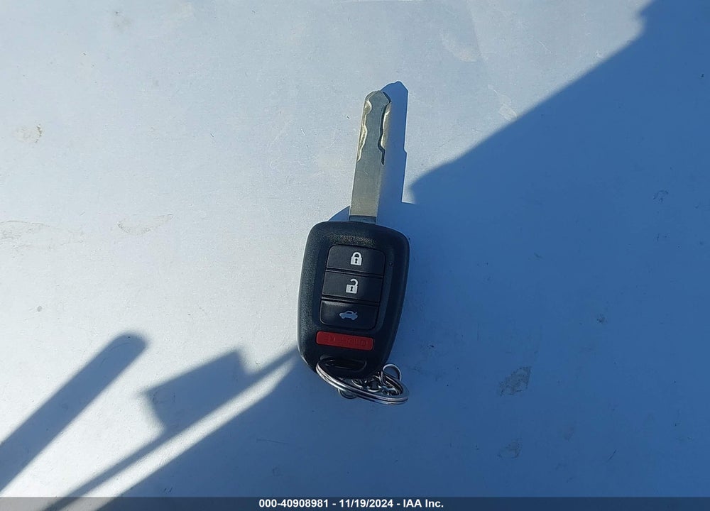 2018 HONDA CIVIC LX VIN: 2HGFC2F53JH608156
