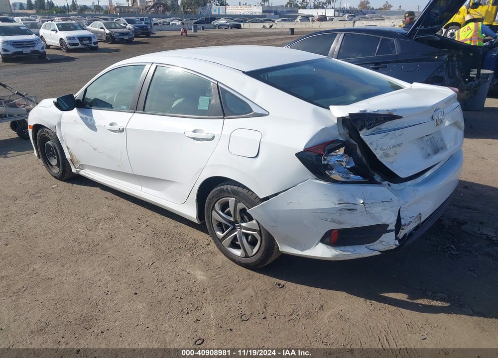 2018 HONDA CIVIC LX VIN: 2HGFC2F53JH608156