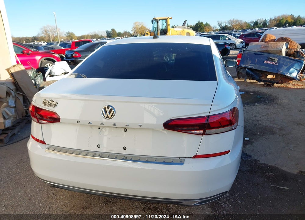 2021 VOLKSWAGEN PASSAT VIN: 1VWSA7A38MC013183