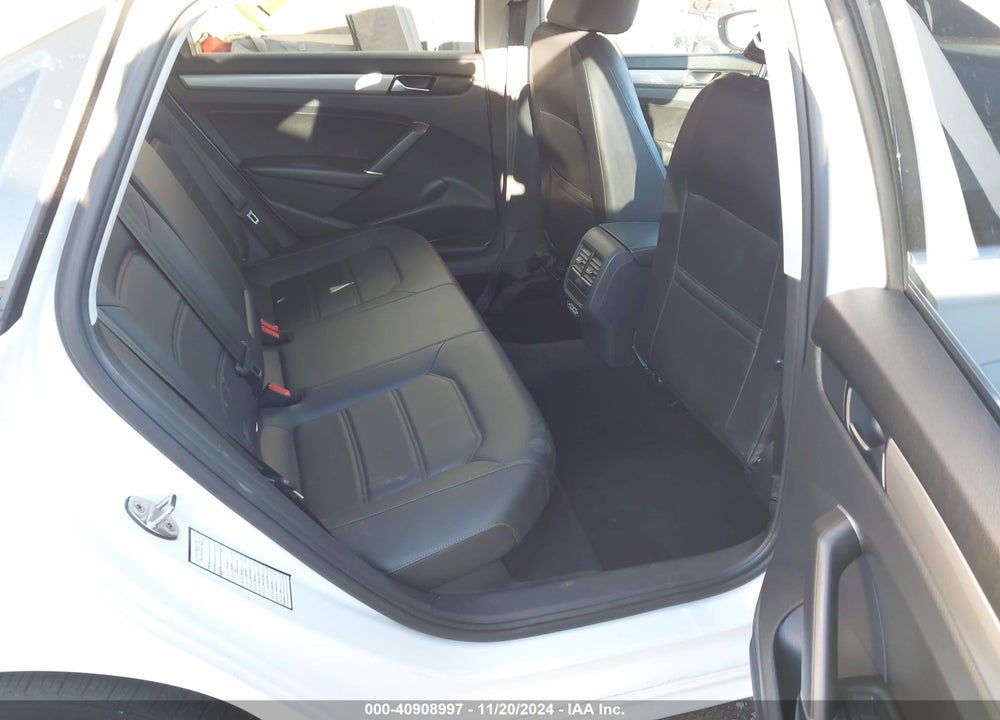 2021 VOLKSWAGEN PASSAT VIN: 1VWSA7A38MC013183