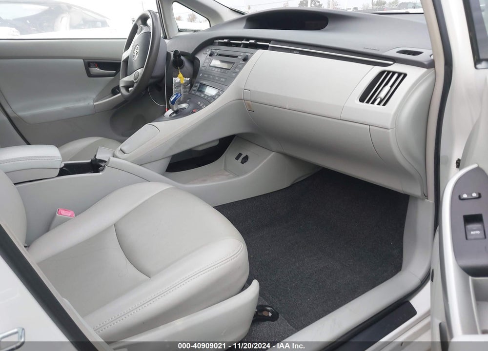 2010 TOYOTA PRIUS III VIN: JTDKN3DU7A0107282