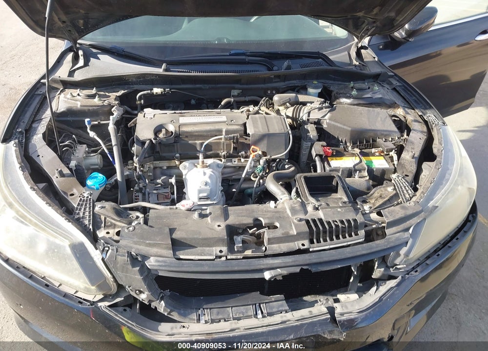 2014 HONDA ACCORD VIN: 1HGCR2F39EA082085