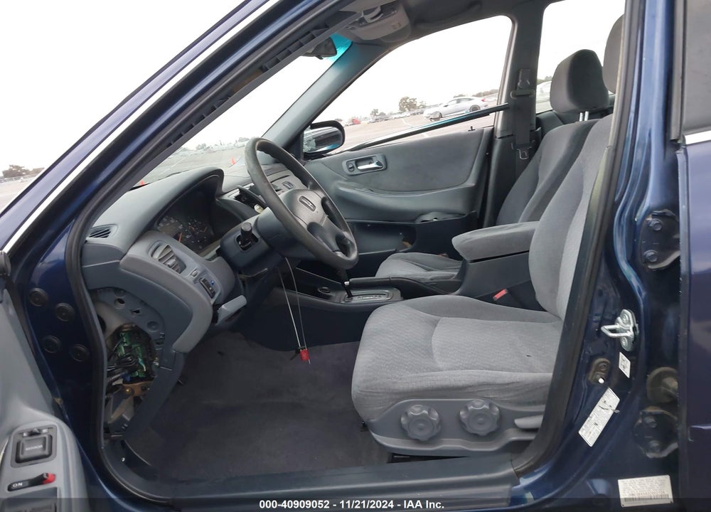 2002 HONDA ACCORD 2.3 LX VIN: JHMCG66582C002724