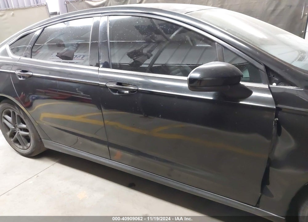 2013 FORD FUSION VIN: 3FA6P0G72DR325480