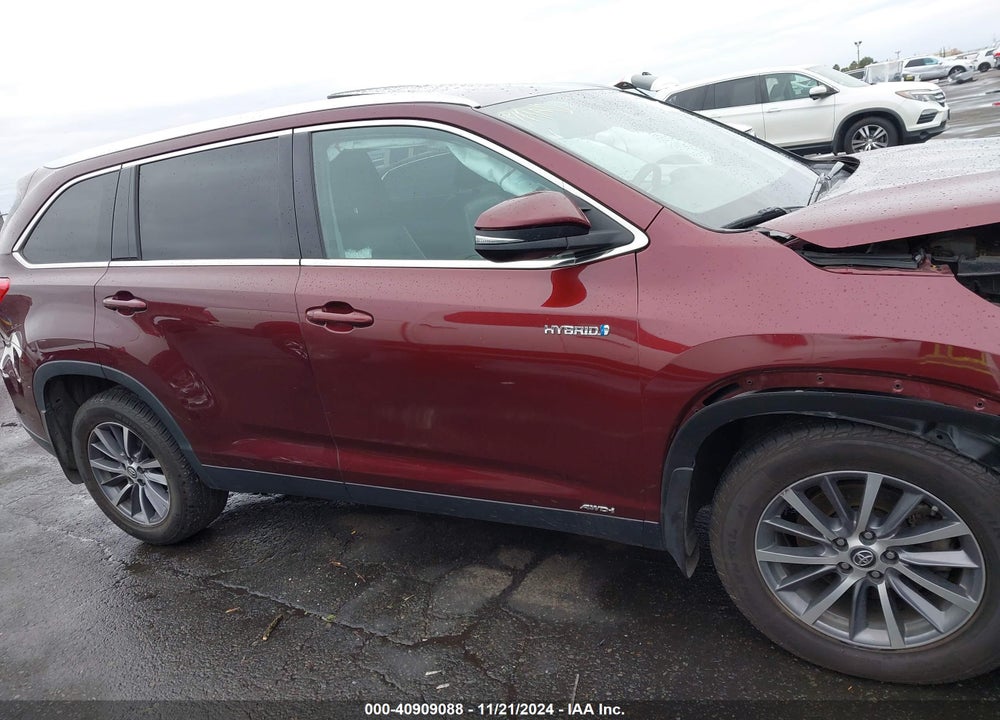 2019 TOYOTA HIGHLANDER HYBRID XLE VIN: 5TDJGRFH5KS057604