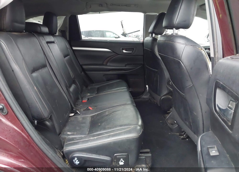 2019 TOYOTA HIGHLANDER HYBRID XLE VIN: 5TDJGRFH5KS057604