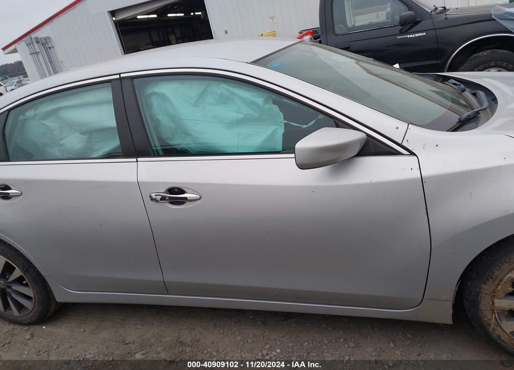 2017 NISSAN ALTIMA VIN: 1N4AL3AP6HC114674