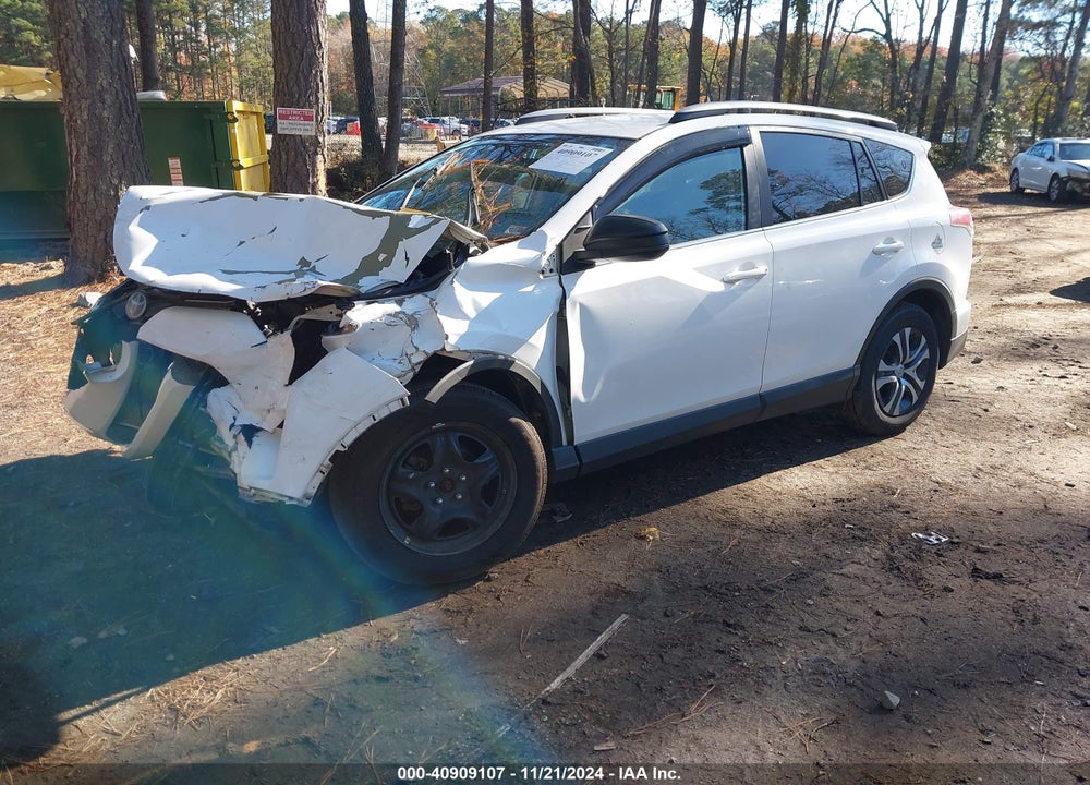 2017 TOYOTA RAV4 LE VIN: 2T3BFREV3HW566015