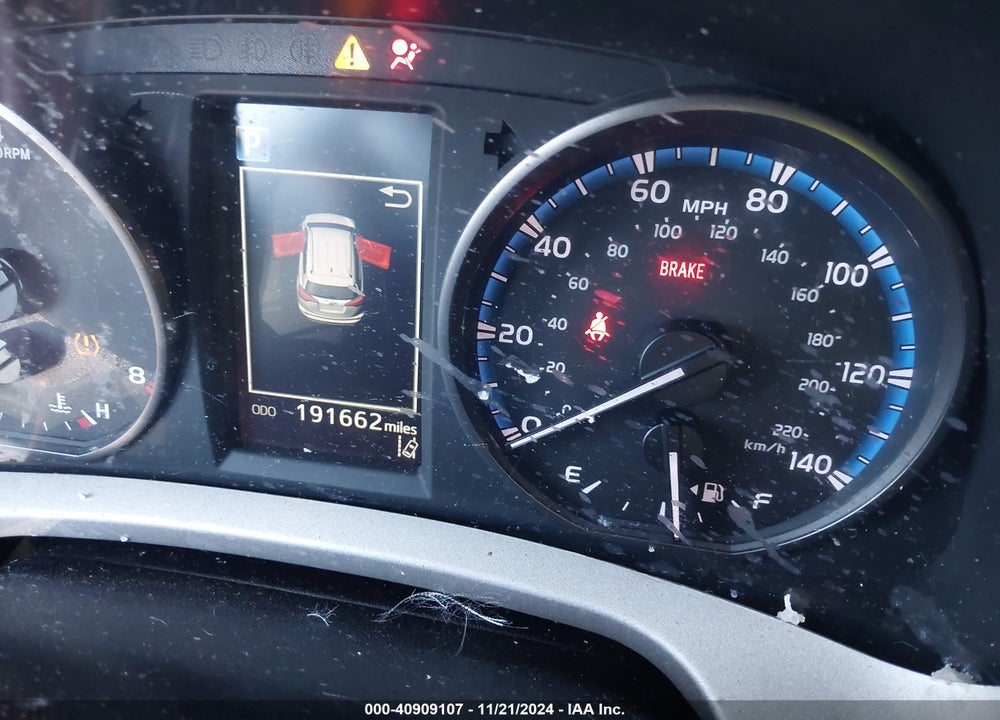 2017 TOYOTA RAV4 LE VIN: 2T3BFREV3HW566015