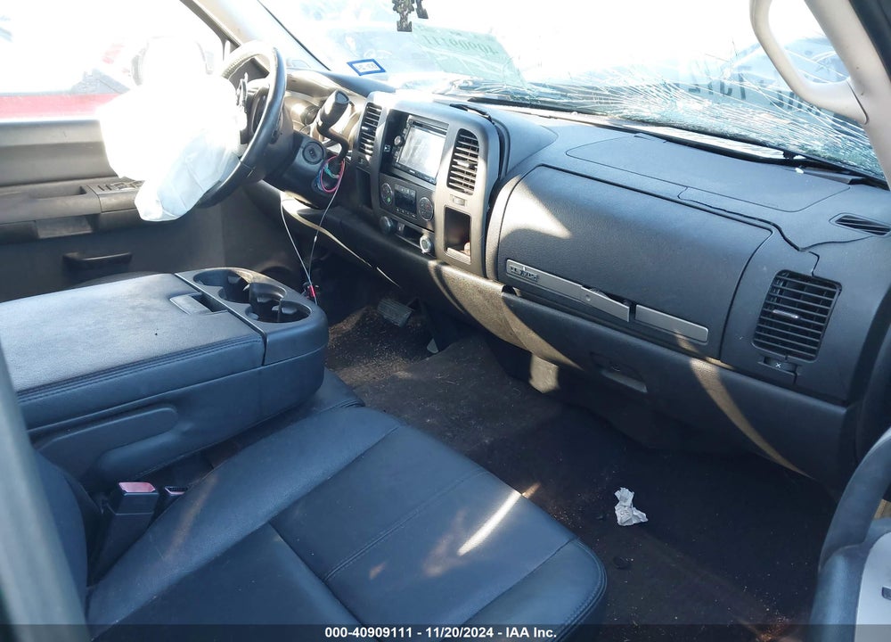 2009 CHEVROLET SILVERADO 1500 LT VIN: 3GCEC23J79G247389