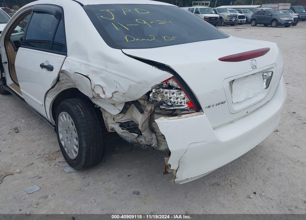 2007 HONDA ACCORD 2.4 VP VIN: 1HGCM55157A132323