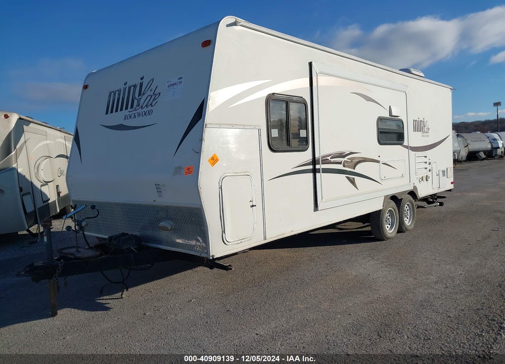 2014 FOREST RIVER ROCKWOOD 2503 VIN: 4X4TRLA28ED128999