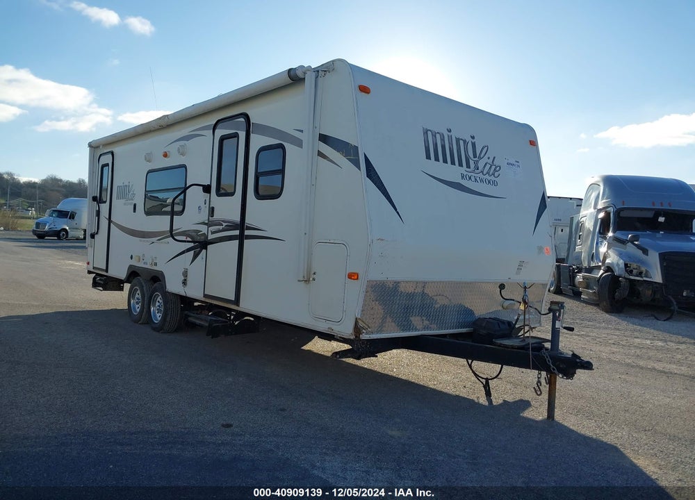 2014 FOREST RIVER ROCKWOOD 2503 VIN: 4X4TRLA28ED128999