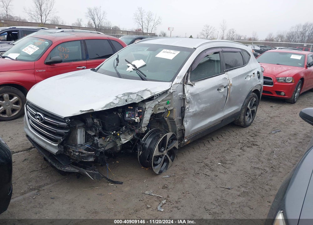 2016 HYUNDAI TUCSON LIMITED VIN: KM8J33A27GU042192