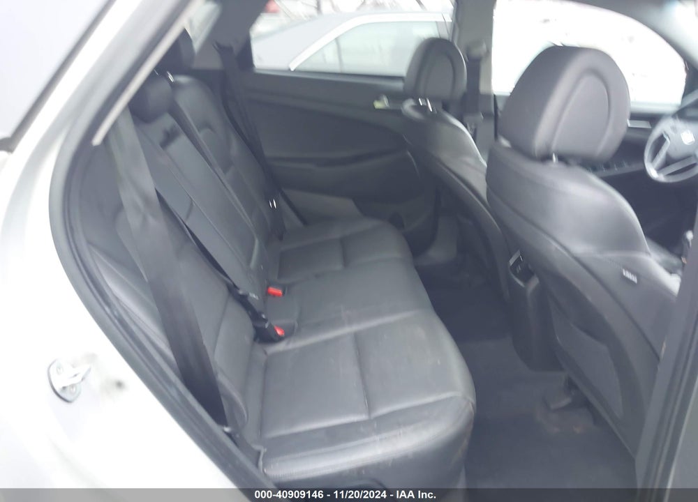 2016 HYUNDAI TUCSON LIMITED VIN: KM8J33A27GU042192