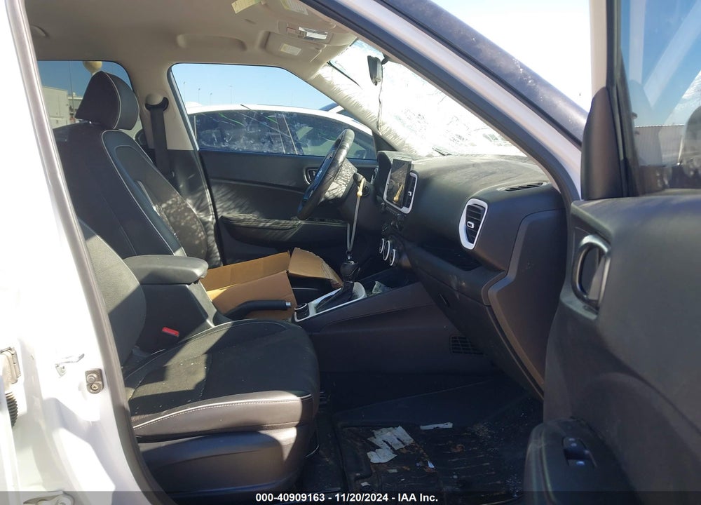 2023 HYUNDAI VENUE LIMITED VIN: KMHRC8A39PU260952