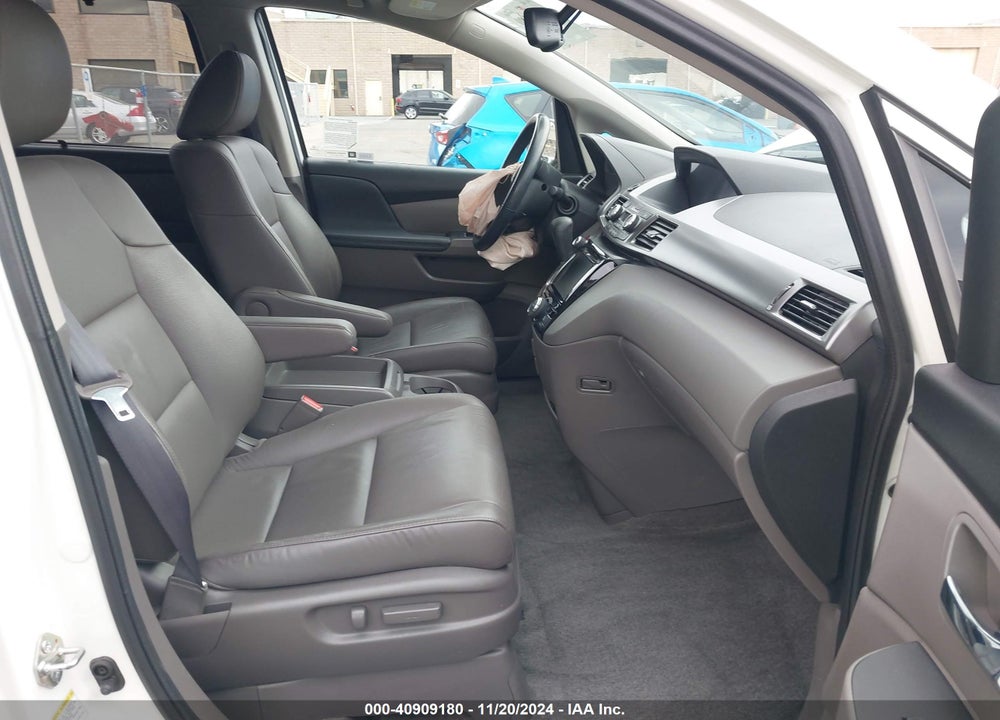 2016 HONDA ODYSSEY EX-L VIN: 5FNRL5H64GB160074