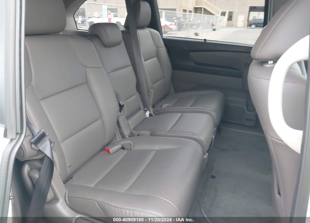 2016 HONDA ODYSSEY EX-L VIN: 5FNRL5H64GB160074