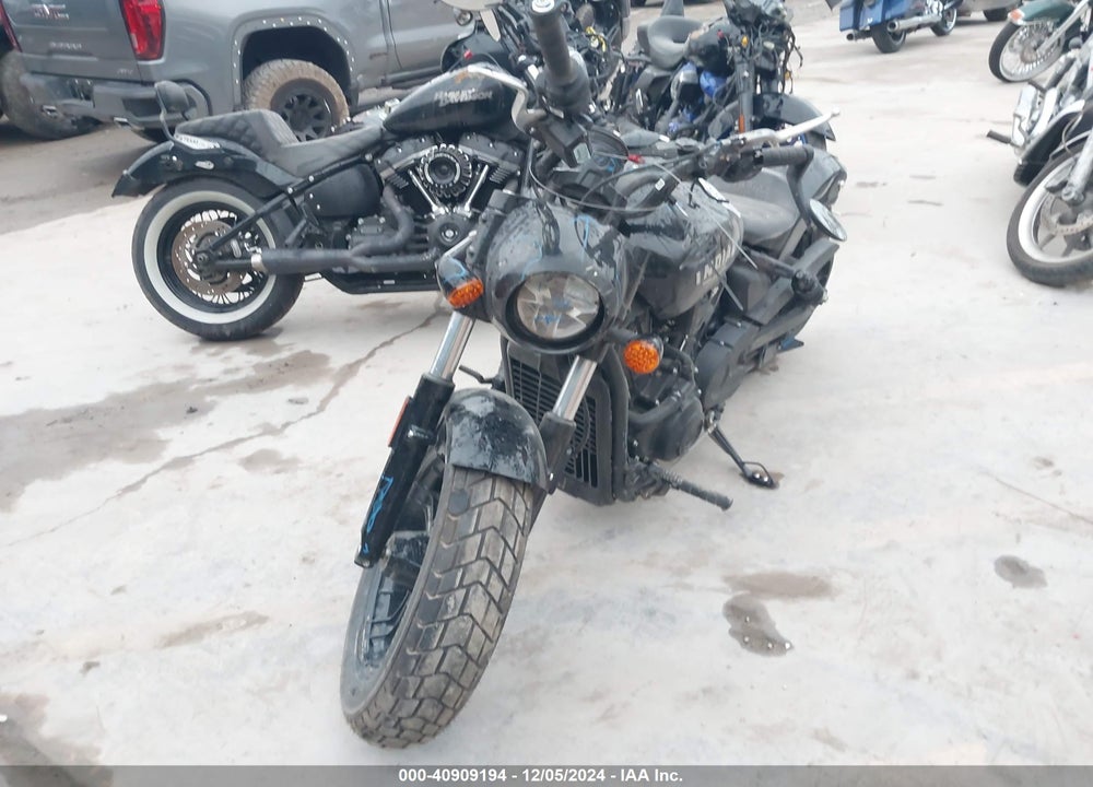 2025 INDIAN MOTORCYCLE CO. SCOUT BOBBER VIN: 56KSBB763S3202299