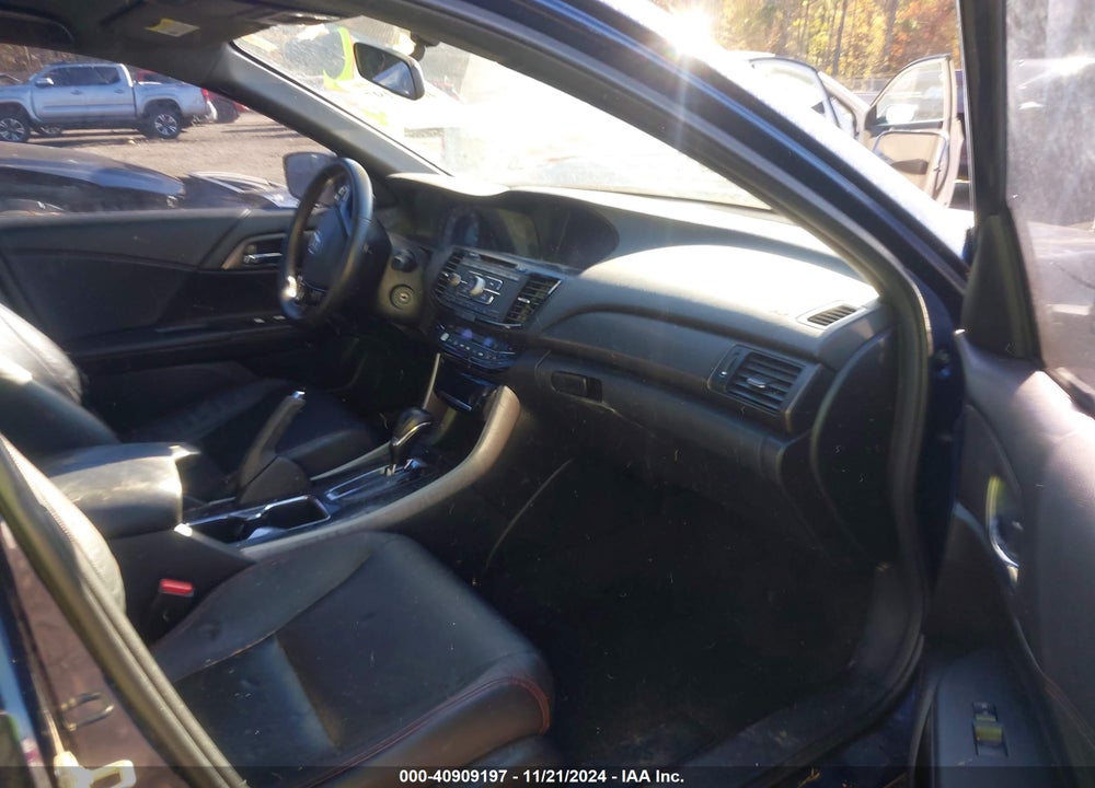 2017 HONDA ACCORD SPORT SE VIN: 1HGCR2F18HA066334