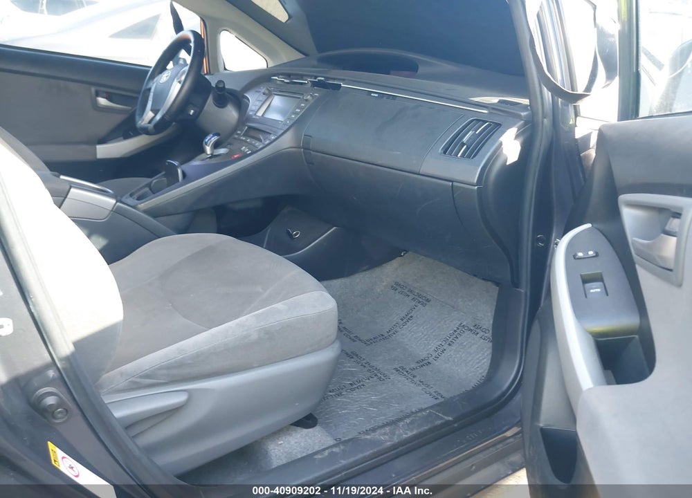 2013 TOYOTA PRIUS THREE VIN: JTDKN3DU1D1734008
